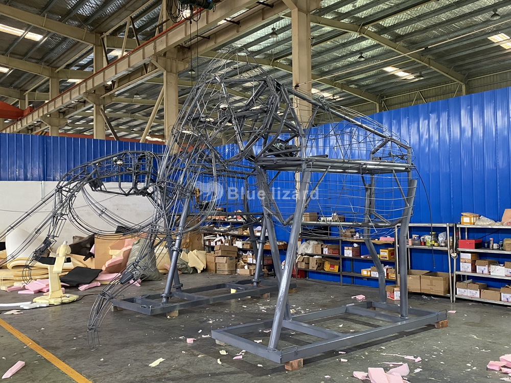 Mammuthus steel frame